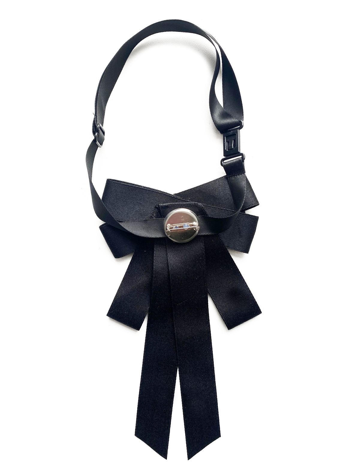 Bow with brooch