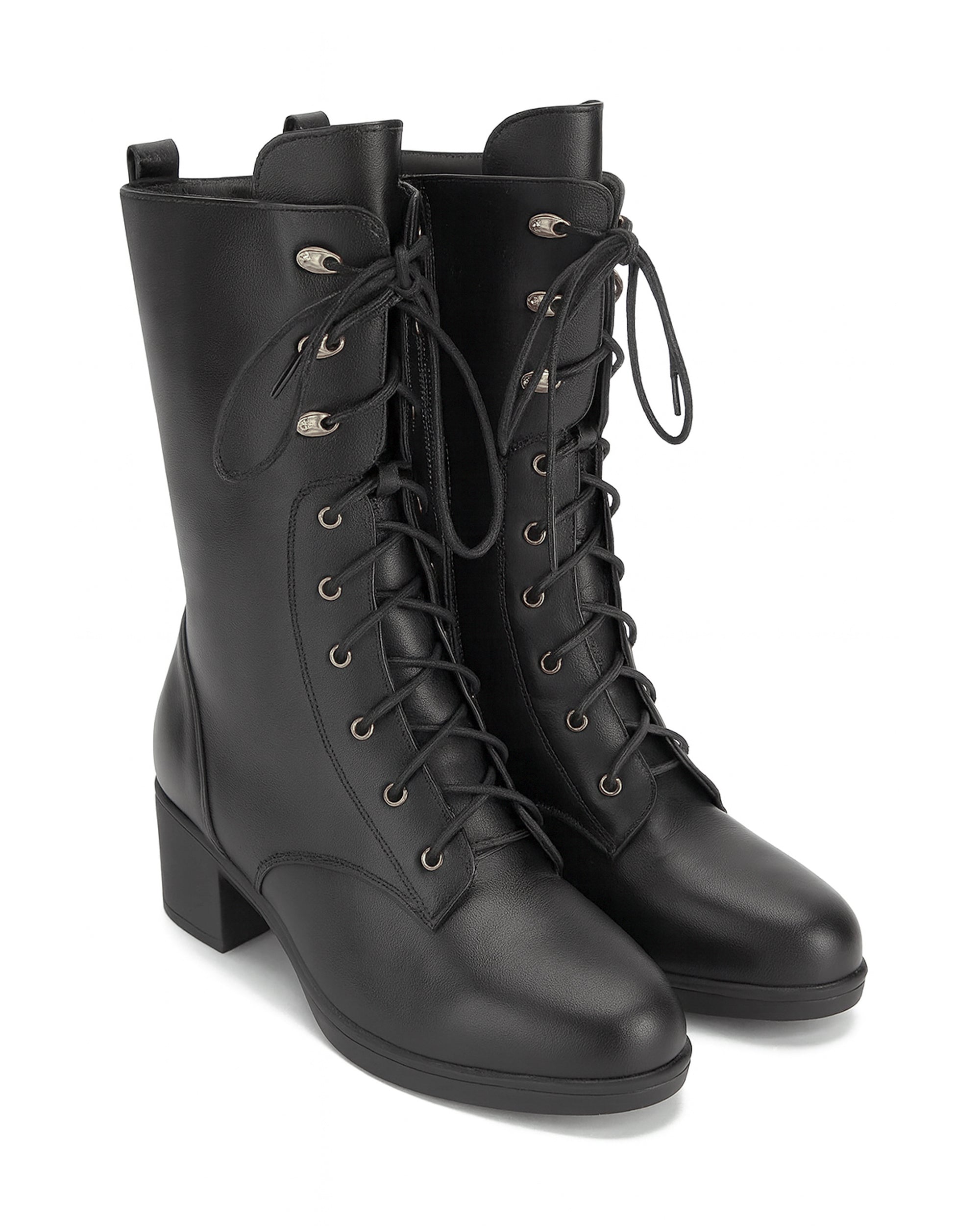 Schnürstiefel